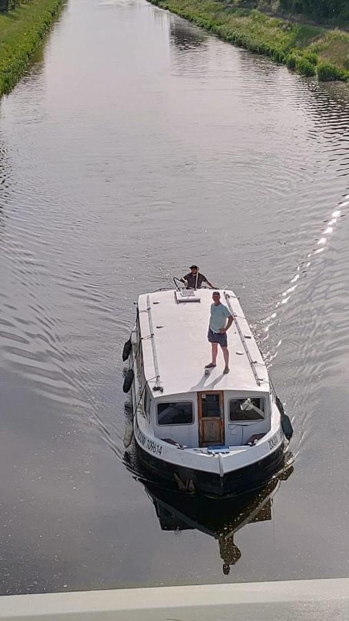 Zouw Hausboat Zakotven -Pouze Ubytovani Roudnice nad Labem Exterior foto