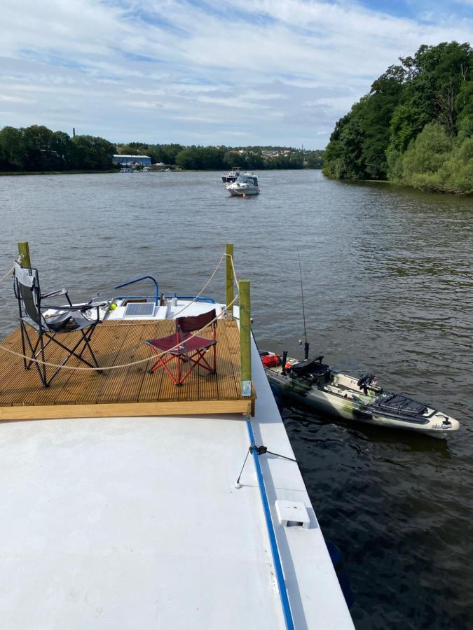 Zouw Hausboat Zakotven -Pouze Ubytovani Roudnice nad Labem Exterior foto