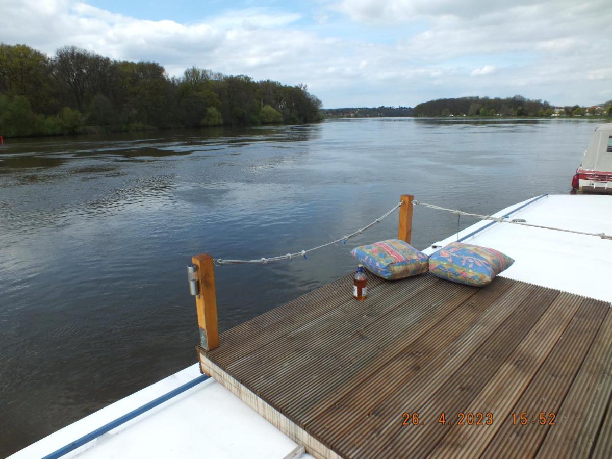 Zouw Hausboat Zakotven -Pouze Ubytovani Roudnice nad Labem Exterior foto