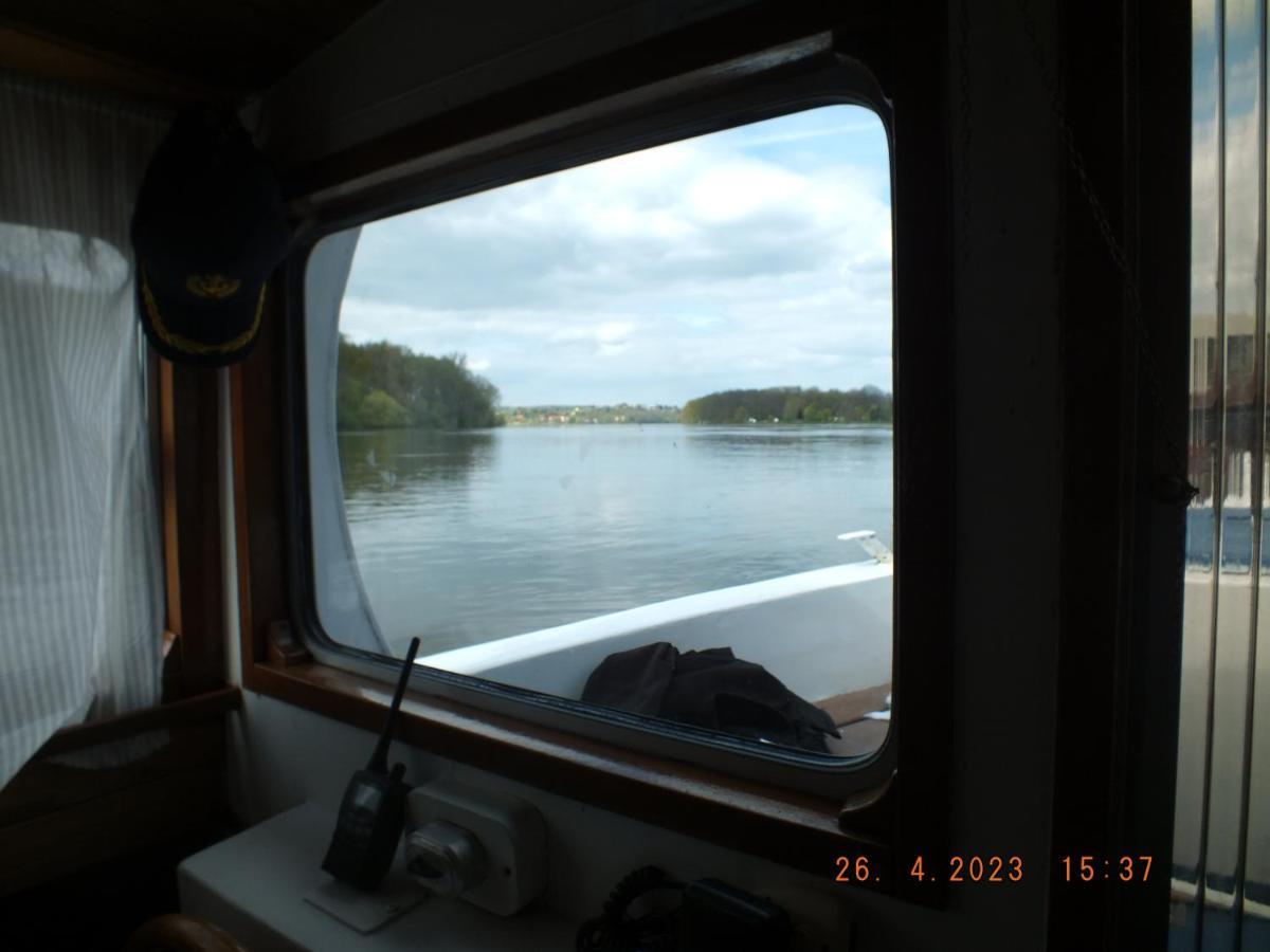 Zouw Hausboat Zakotven -Pouze Ubytovani Roudnice nad Labem Exterior foto