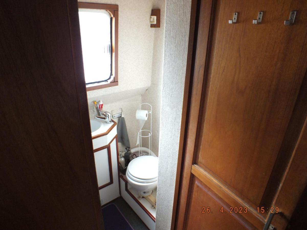 Zouw Hausboat Zakotven -Pouze Ubytovani Roudnice nad Labem Exterior foto
